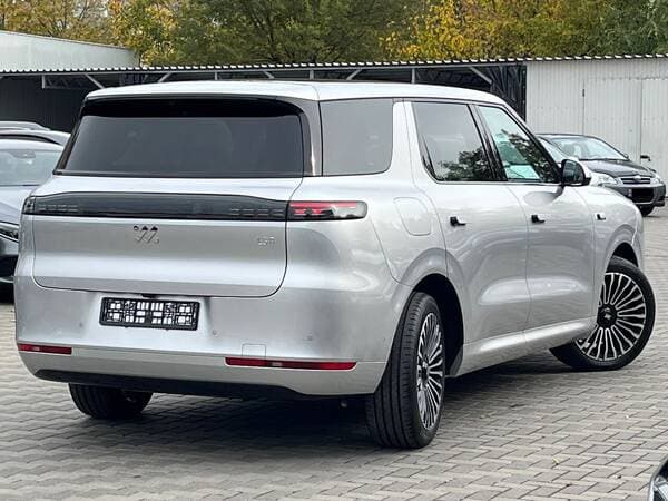 2026 IM Motors LS8 — Miniatură 4