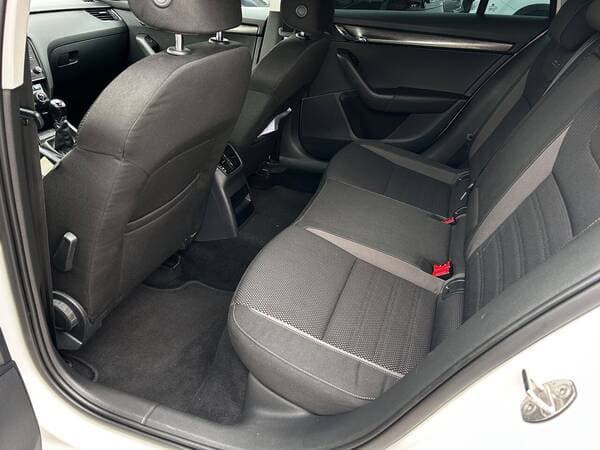 Skoda Octavia Scout 2018 — Миниатюра 16