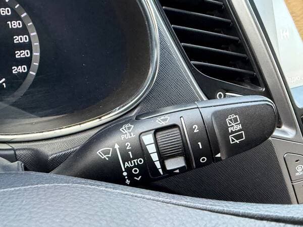 2015 Hyundai Santa Fe — Miniatură 16