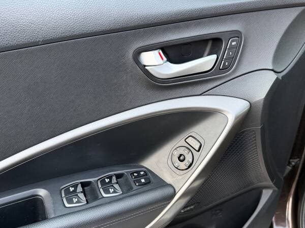 2015 Hyundai Santa Fe — Miniatură 17