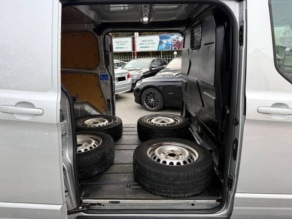 2019 Ford Transit — Miniatură 17