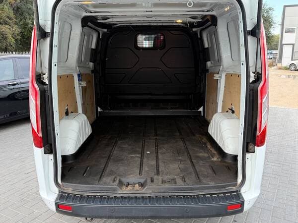 2018 Ford Transit — Miniatură 14
