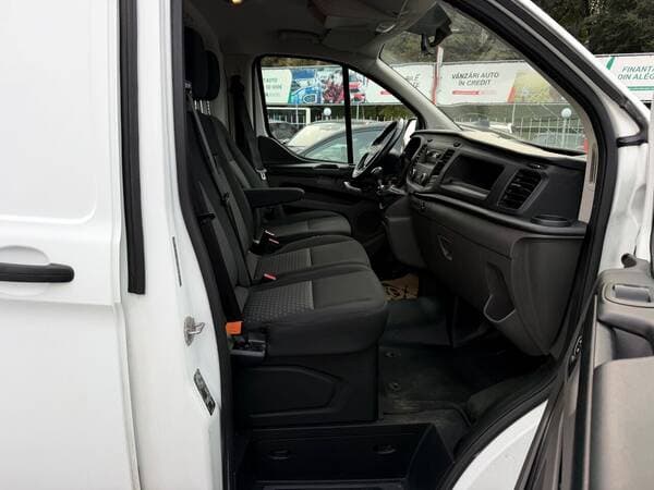 2018 Ford Transit — Miniatură 6