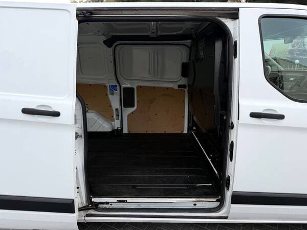 2018 Ford Transit — Miniatură 15