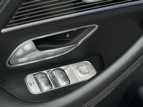 2024 Mercedes GLS 450 — Miniatură 15