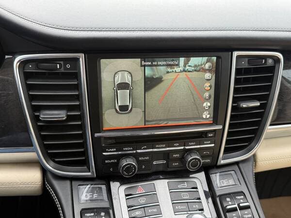 2015 Porsche Panamera — Miniatură 12