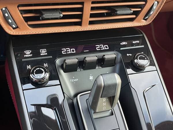 2026 Porsche 911 Turbo S — Miniatură 16