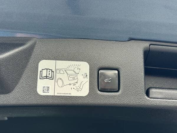 2021 Ford Kuga — Miniatură 21