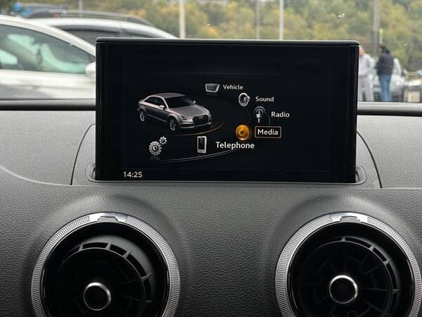 2018 Audi A3 — Miniatură 11