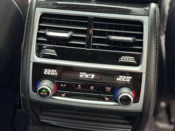 2016 BMW 740e — Miniatură 25