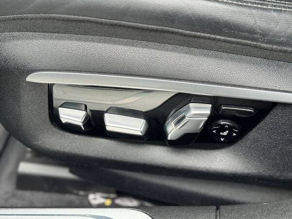 2016 BMW 740e — Miniatură 21