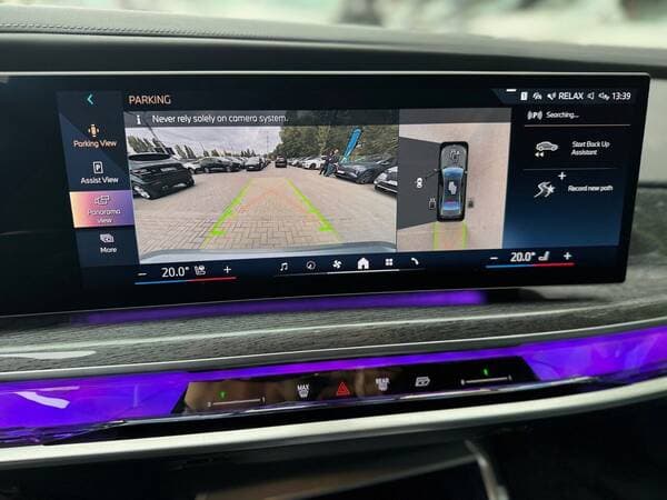 2023 BMW i7 XDrive60 — Miniatură 11