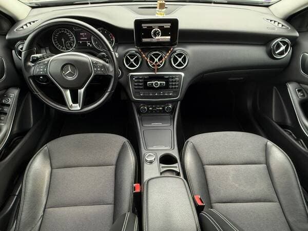 Mercedes A 180 2013 — Миниатюра 7