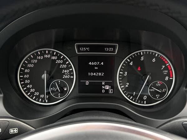Mercedes A 180 2013 — Миниатюра 9
