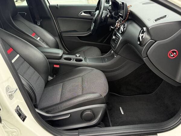 Mercedes A 180 2013 — Миниатюра 6
