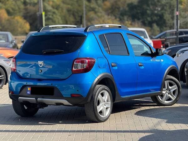 2015 Dacia Sandero Stepway — Miniatură 3