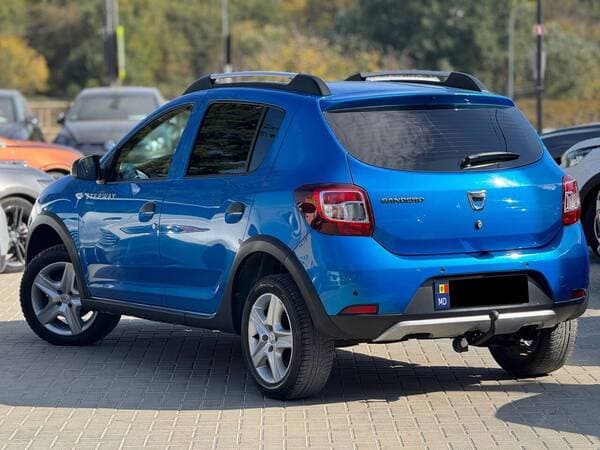 2015 Dacia Sandero Stepway — Miniatură 4
