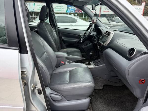 2001 Toyota Rav-4 — Miniatură 6