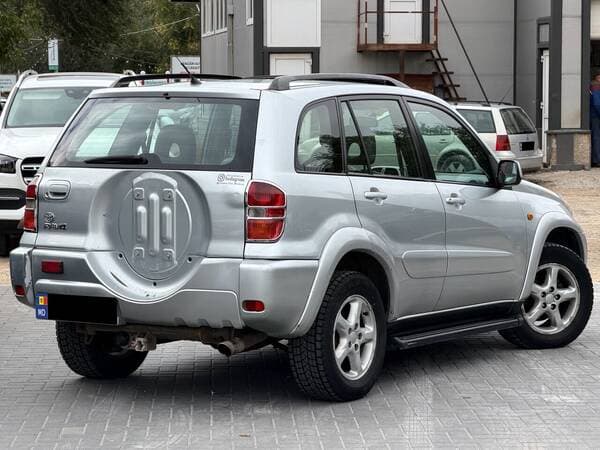 2001 Toyota Rav-4 — Miniatură 3