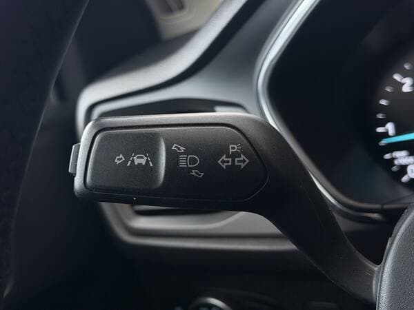 2020 Ford Focus — Miniatură 16