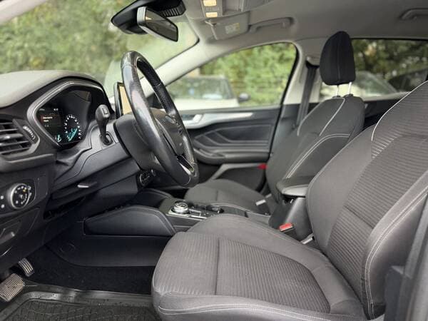 2020 Ford Focus — Miniatură 6