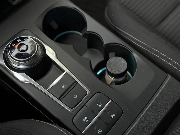 2020 Ford Focus — Miniatură 14