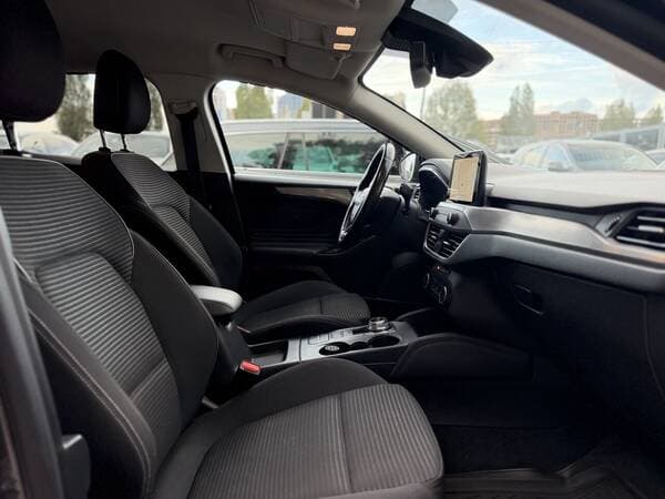2020 Ford Focus — Miniatură 7