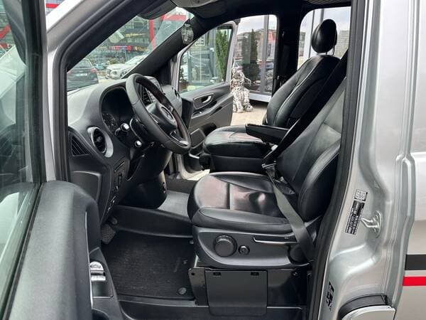 2017 Mercedes Vito — Miniatură 5