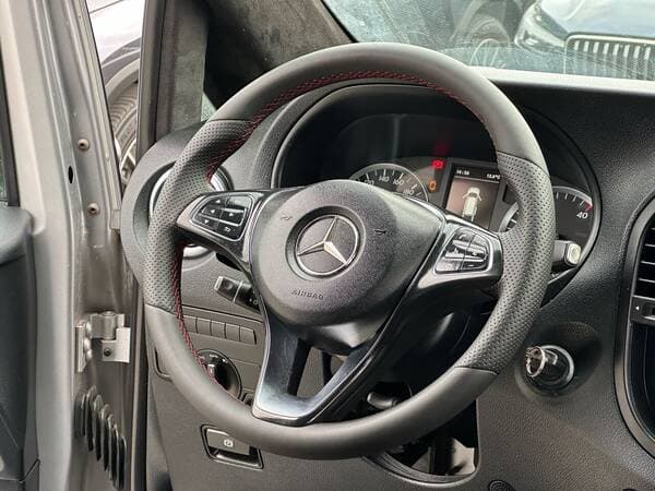 2017 Mercedes Vito — Miniatură 8