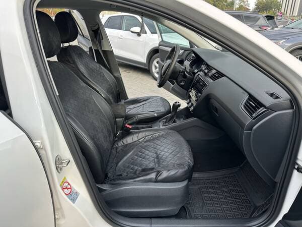 2019 Skoda Octavia — Miniatură 6