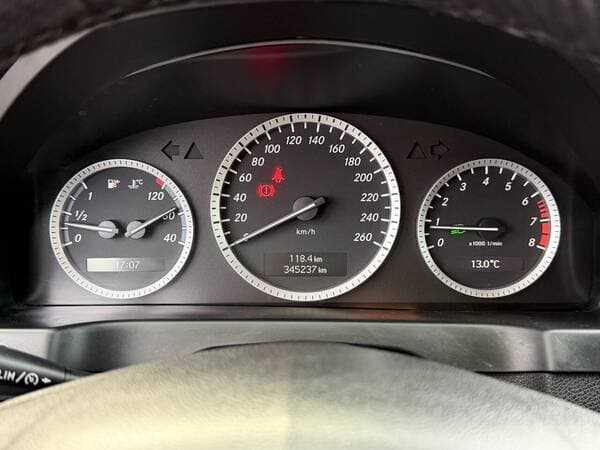 Mercedes C 180 2008 — Миниатюра 10