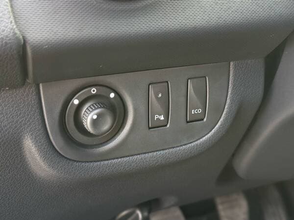 Dacia Sandero 2014 — Миниатюра 10