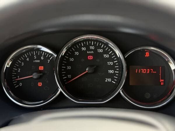 Dacia Sandero 2014 — Миниатюра 8