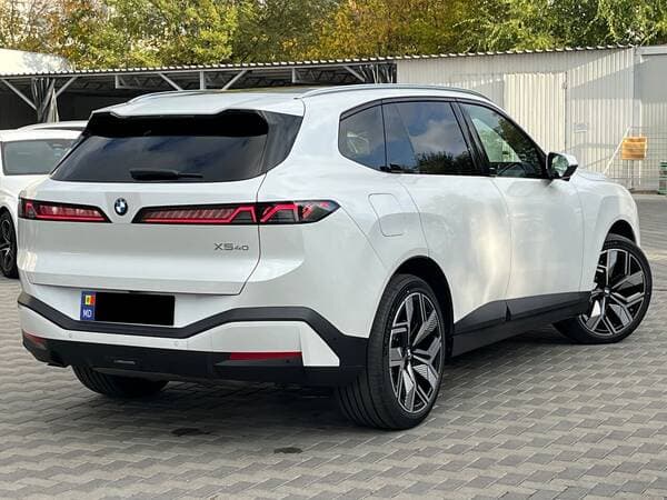 2026 BMW X5 4.0i — Miniatură 3