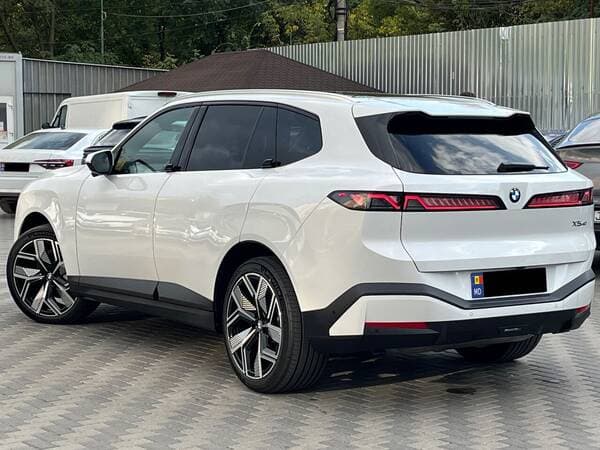 2026 BMW X5 4.0i — Miniatură 4