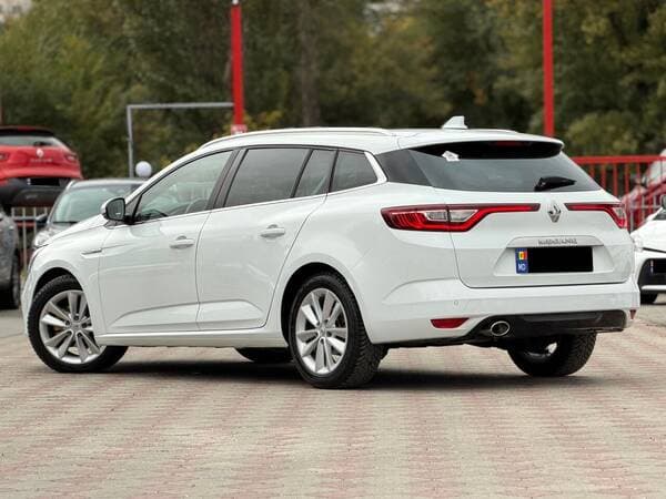 2017 Renault Megane — Miniatură 4