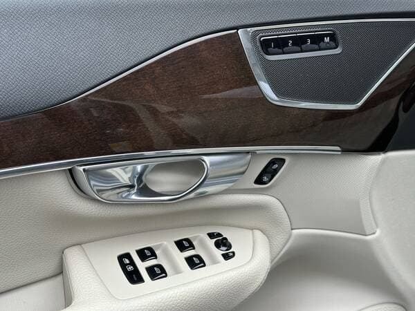 2017 Volvo XC 90 — Miniatură 17