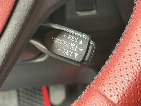 2016 Toyota Rav-4 — Miniatură 11