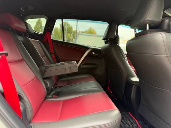 2016 Toyota Rav-4 — Miniatură 21