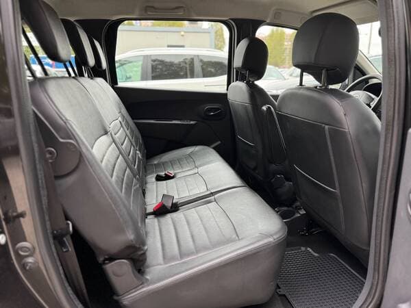 2016 Dacia Lodgy Stepway — Miniatură 16