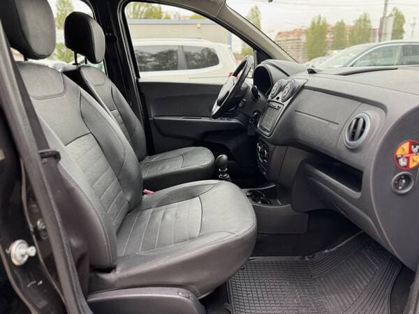 2016 Dacia Lodgy Stepway — Miniatură 6