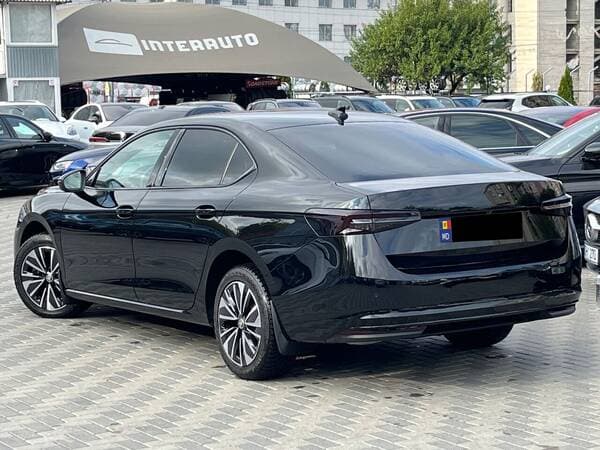 2024 Skoda Superb — Miniatură 4