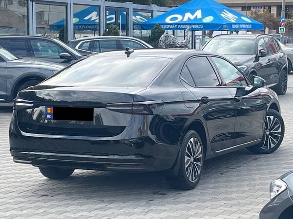 2024 Skoda Superb — Miniatură 3