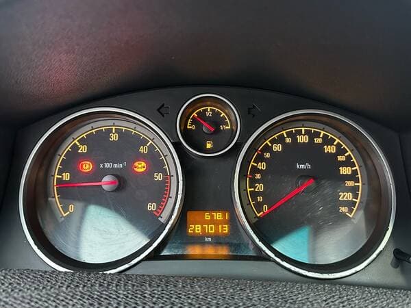 2006 Opel Astra — Miniatură 9