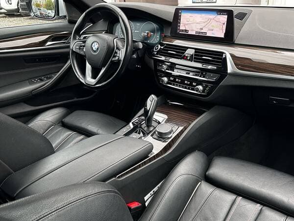 2018 BMW 530e — Miniatură 8