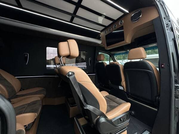 Mercedes Sprinter 2019 — Миниатюра 18
