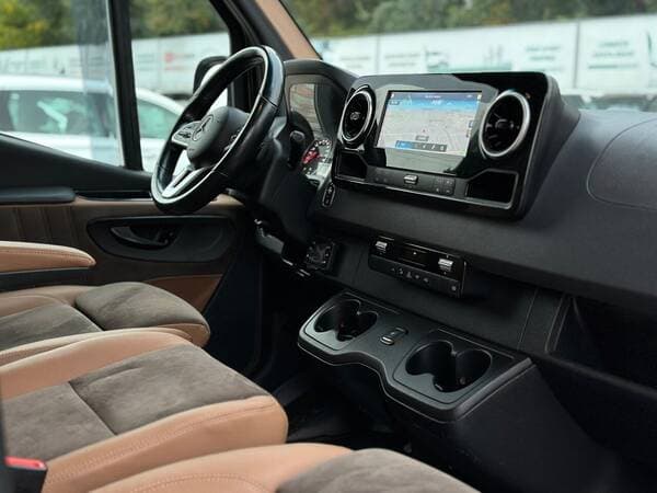 Mercedes Sprinter 2019 — Миниатюра 12