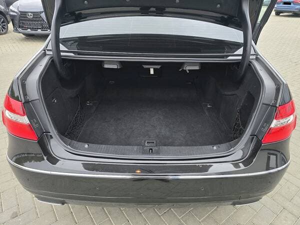 2012 Mercedes E 220 — Miniatură 22