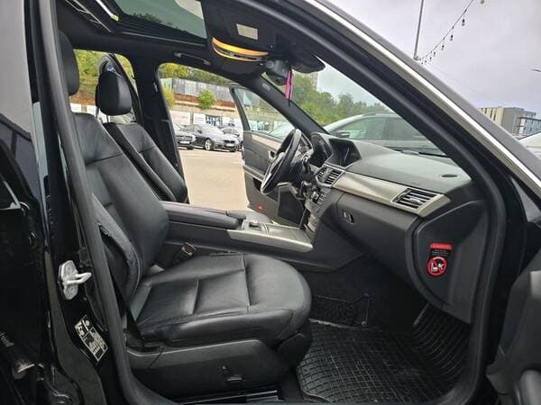 2012 Mercedes E 220 — Miniatură 6