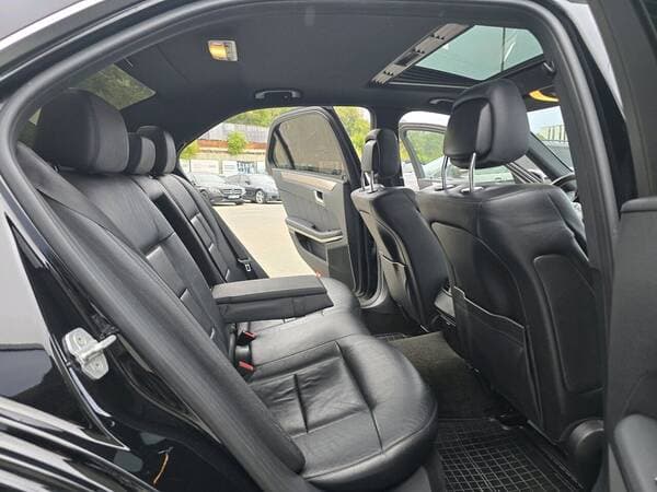 2012 Mercedes E 220 — Miniatură 16